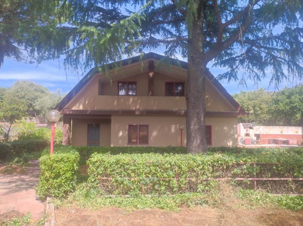 casa indipendente in vendita a Belpasso