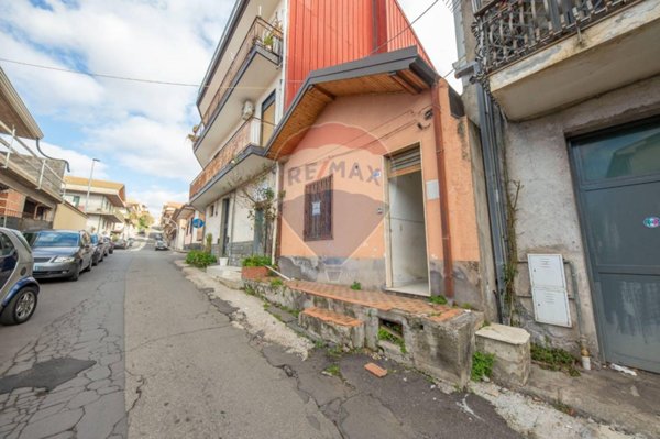 casa indipendente in vendita a Belpasso