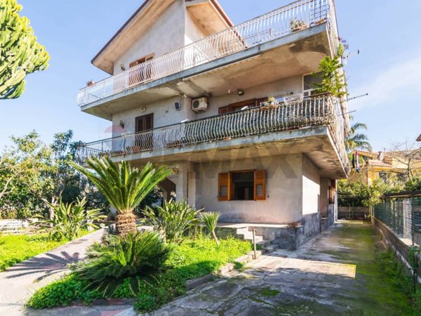 casa indipendente in vendita a Belpasso