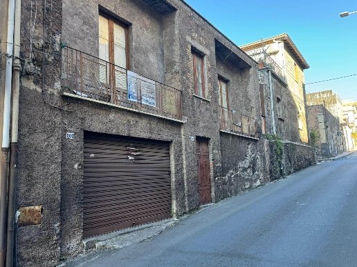 casa indipendente in vendita a Belpasso