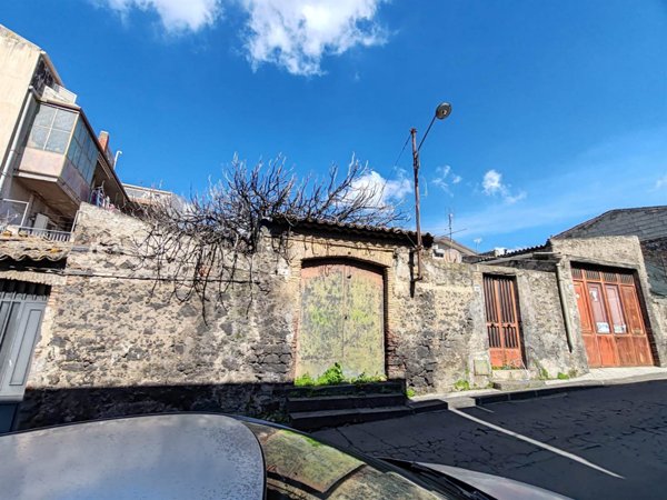 casa indipendente in vendita a Belpasso