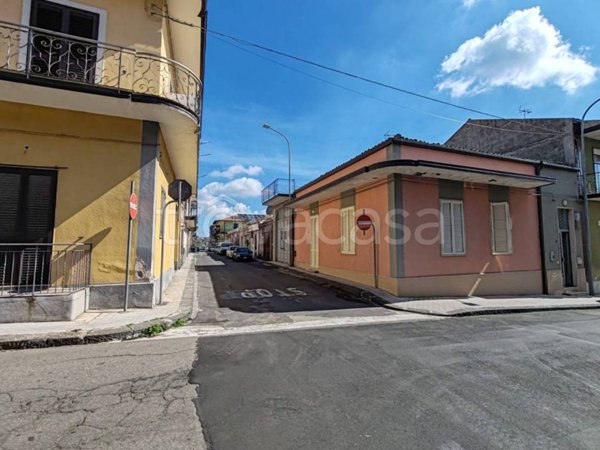 casa indipendente in vendita a Belpasso