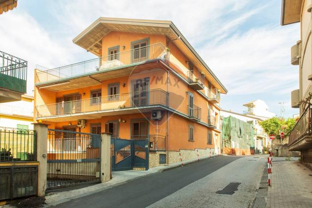 casa indipendente in vendita a Belpasso