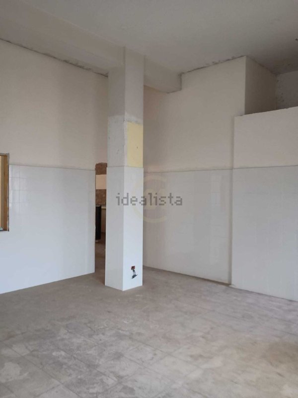 negozio in vendita a Belpasso