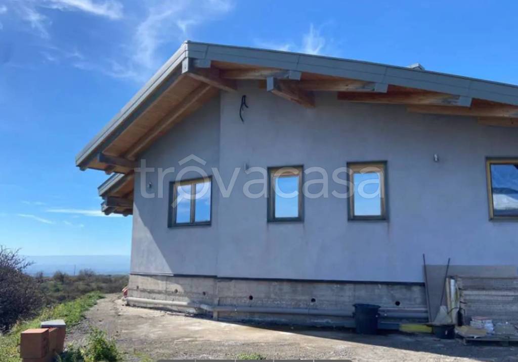 casa indipendente in vendita a Belpasso