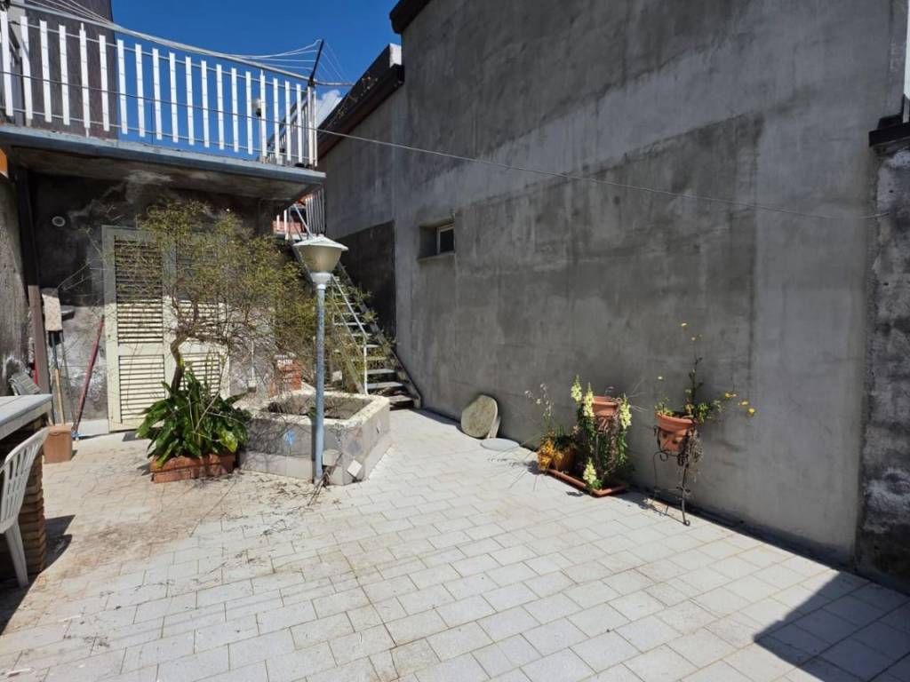 casa indipendente in vendita a Belpasso