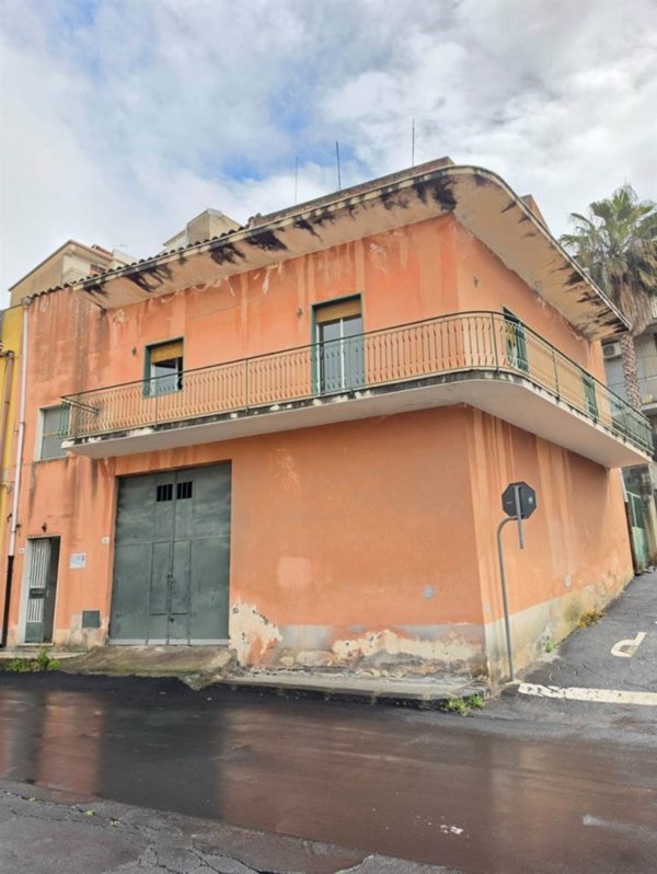 casa indipendente in vendita a Belpasso