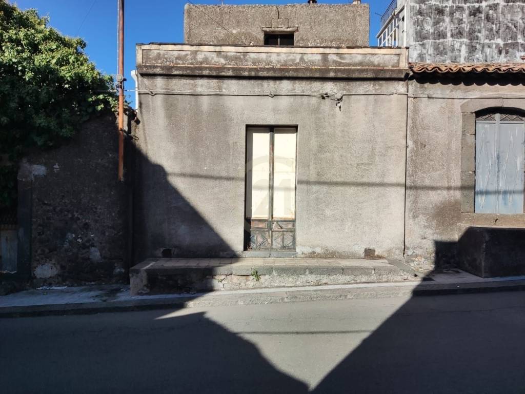 casa indipendente in vendita a Belpasso