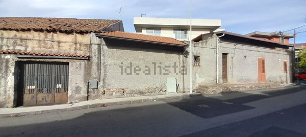 casa indipendente in vendita a Belpasso