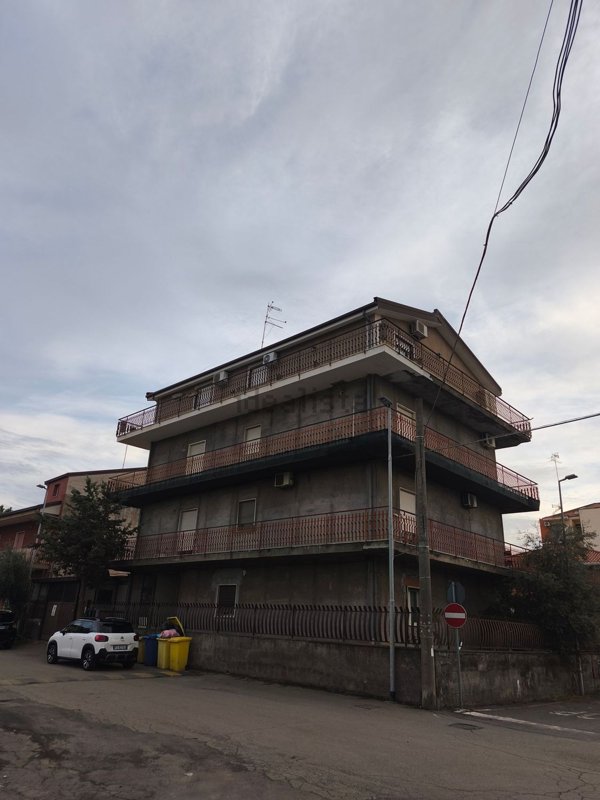 appartamento in vendita a Belpasso in zona Piano Tavola