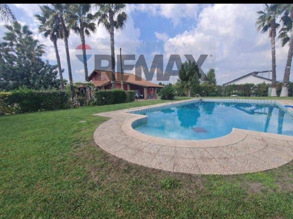 casa indipendente in vendita a Belpasso