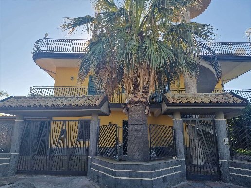 casa indipendente in vendita a Belpasso