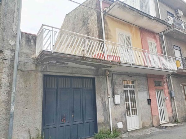 casa indipendente in vendita a Belpasso