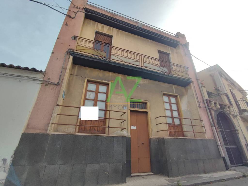 casa indipendente in vendita a Belpasso