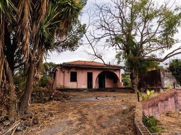 casa indipendente in vendita a Belpasso