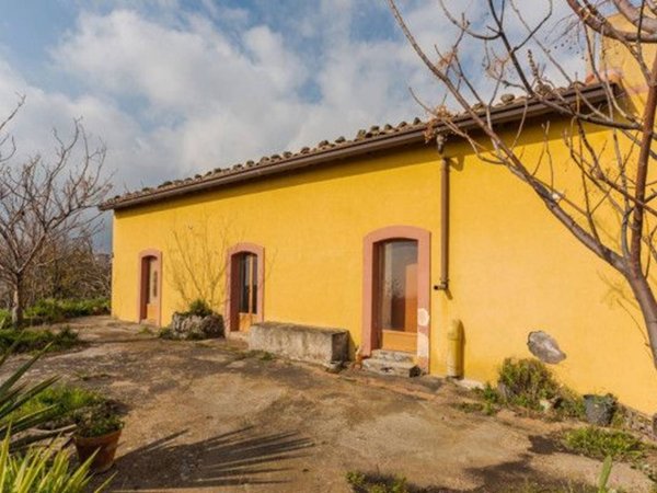 casa indipendente in vendita a Belpasso
