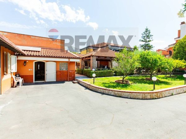 casa indipendente in vendita a Belpasso