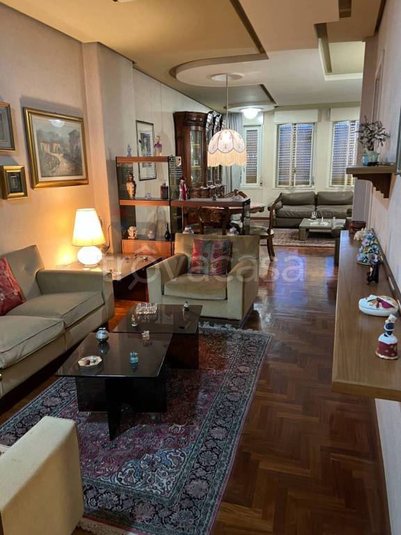 casa indipendente in vendita a Belpasso