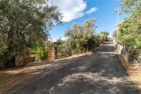 casa indipendente in vendita a Belpasso