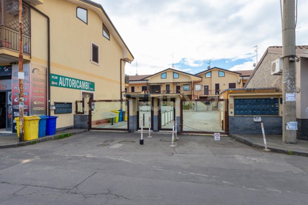 casa indipendente in vendita a Belpasso in zona Piano Tavola