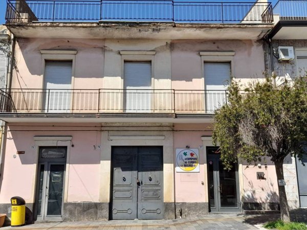 casa indipendente in vendita a Belpasso