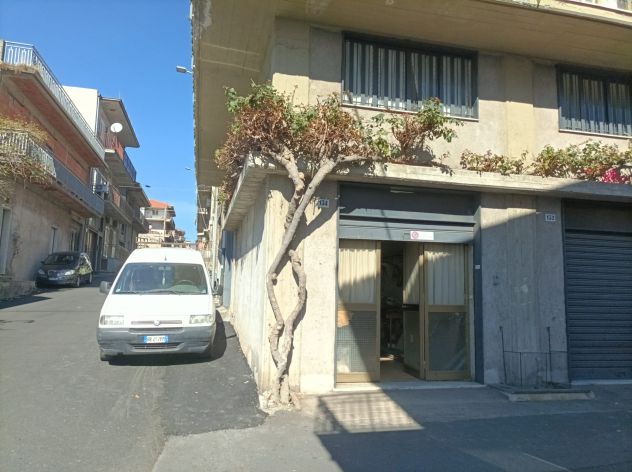 negozio in vendita a Belpasso