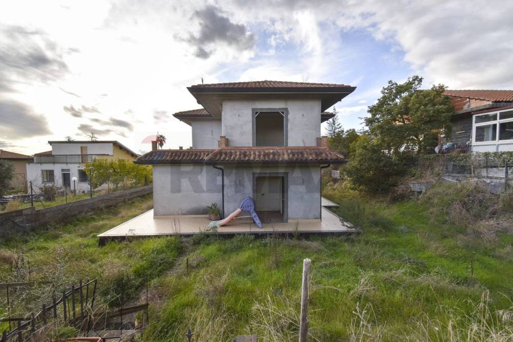 casa indipendente in vendita a Belpasso