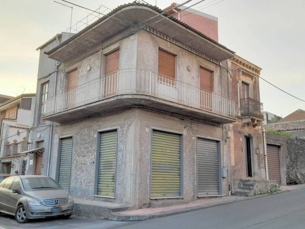casa indipendente in vendita a Belpasso