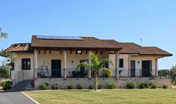 casa indipendente in vendita a Belpasso