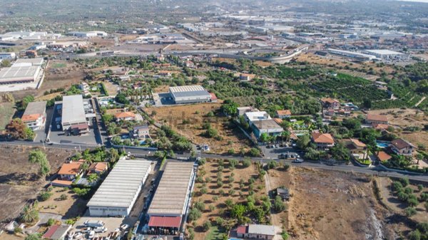 terreno in vendita a Belpasso in zona Piano Tavola