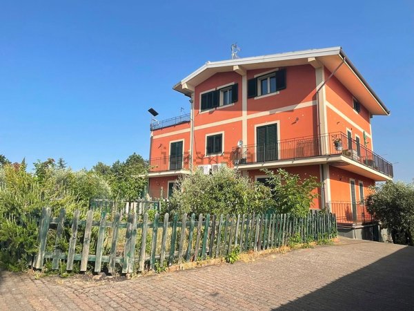 casa indipendente in vendita a Belpasso