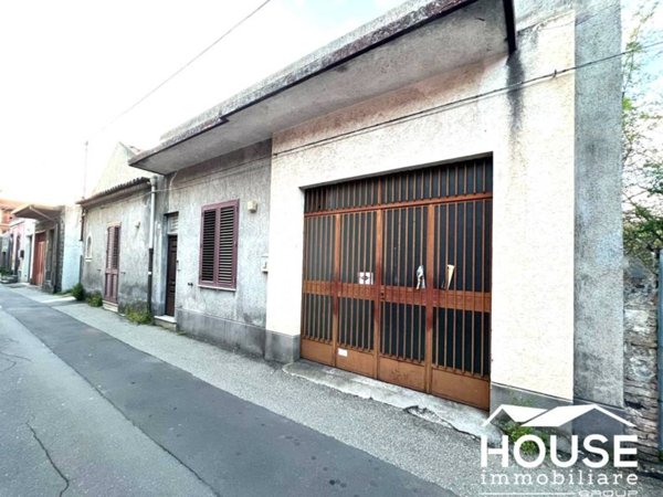 casa indipendente in vendita a Belpasso
