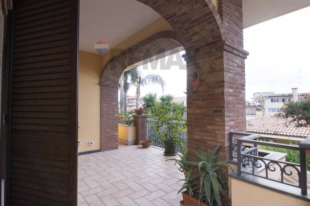 casa indipendente in vendita a Belpasso
