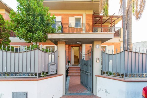 casa indipendente in vendita a Belpasso in zona Piano Tavola