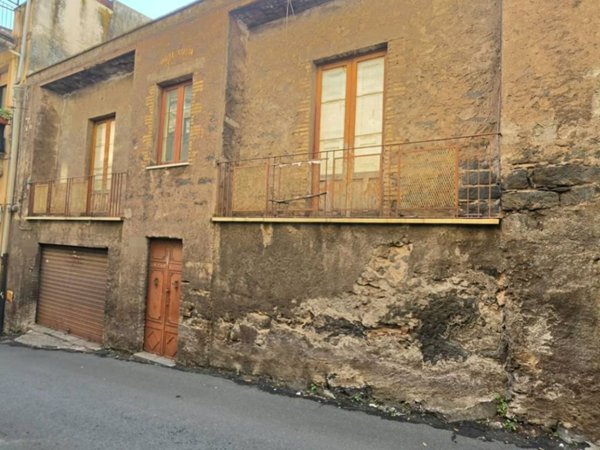 casa indipendente in vendita a Belpasso