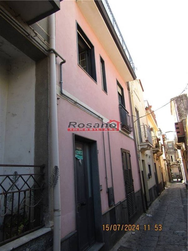 casa indipendente in vendita a Biancavilla