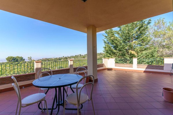 casa indipendente in vendita a Biancavilla