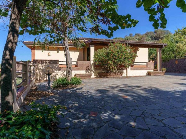 casa indipendente in vendita a Biancavilla