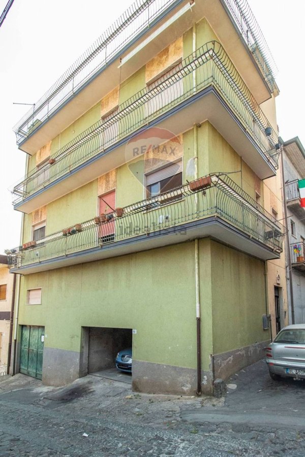 casa indipendente in vendita a Biancavilla