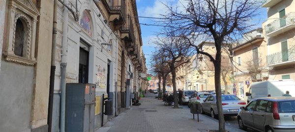 negozio in vendita a Biancavilla