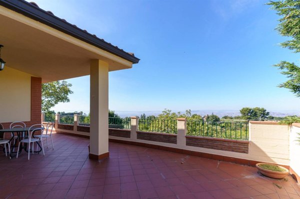 casa indipendente in vendita a Biancavilla