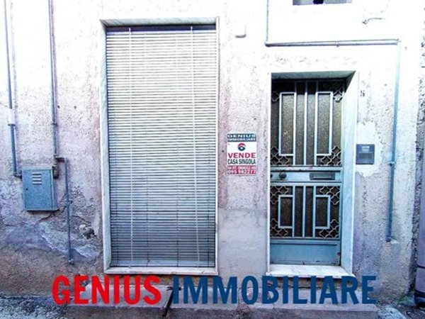 casa indipendente in vendita a Biancavilla