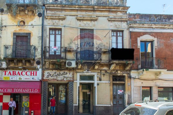 casa indipendente in vendita a Biancavilla
