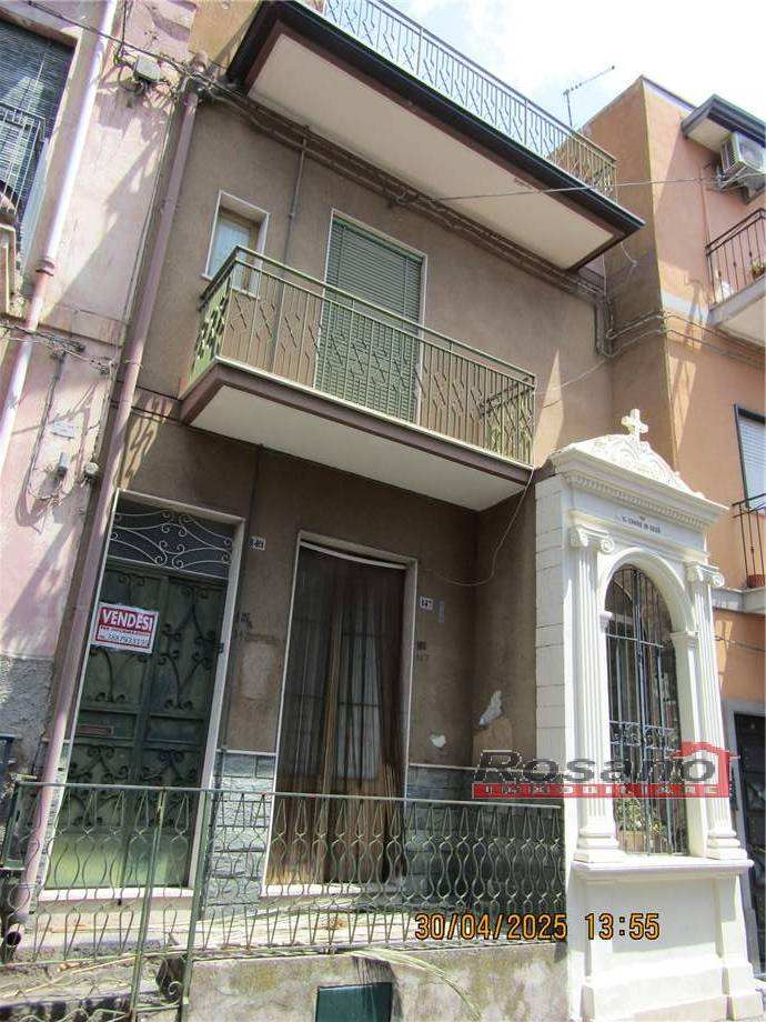 casa indipendente in vendita a Biancavilla