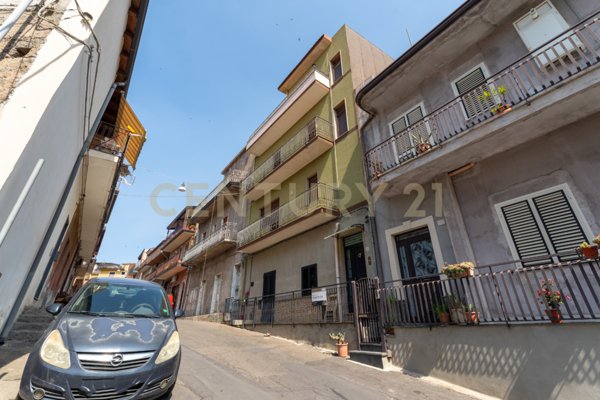 casa indipendente in vendita a Biancavilla