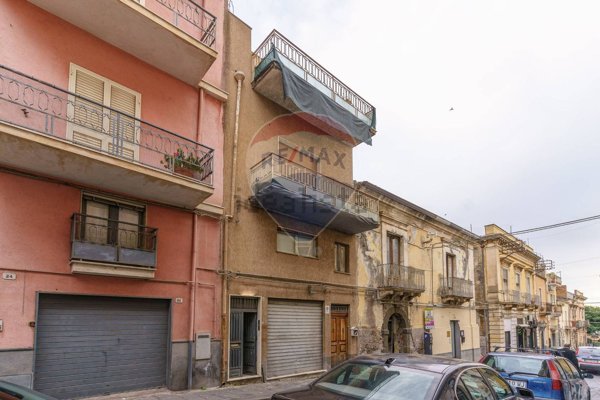 casa indipendente in vendita a Biancavilla