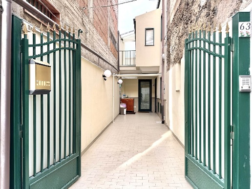 casa indipendente in vendita a Biancavilla