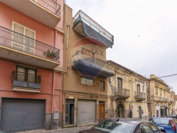 casa indipendente in vendita a Biancavilla