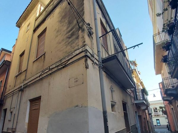 casa indipendente in vendita a Biancavilla