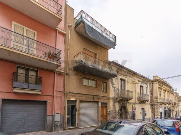 casa indipendente in vendita a Biancavilla